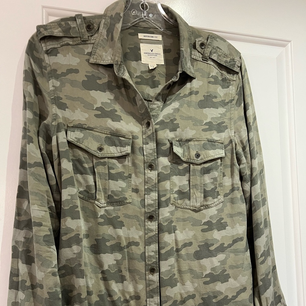 NWOT, American Eagle Outfitters, woman’s camo button up, size S